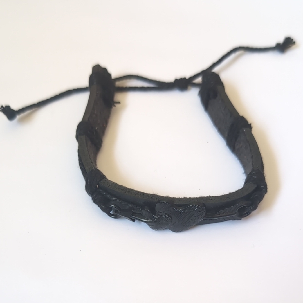 Black Braided Adjustable Bracelet‎